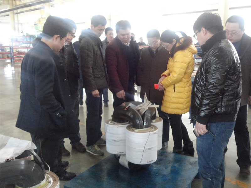 總公司銷售人員到車間現場學習