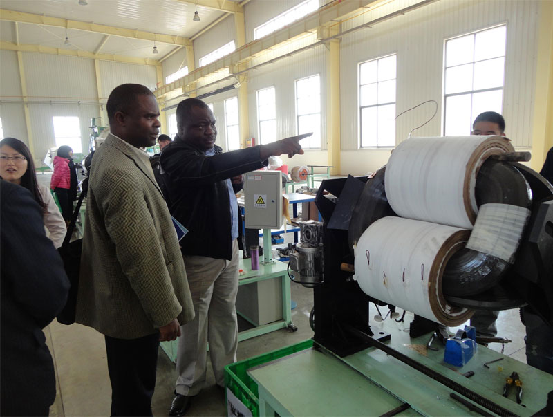 非洲贊比亞客戶參觀我分公司現場